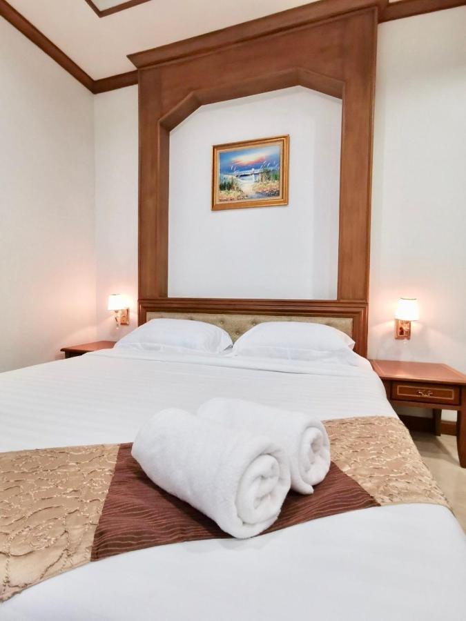Chaleelay Hotel Cha-Am Extérieur photo