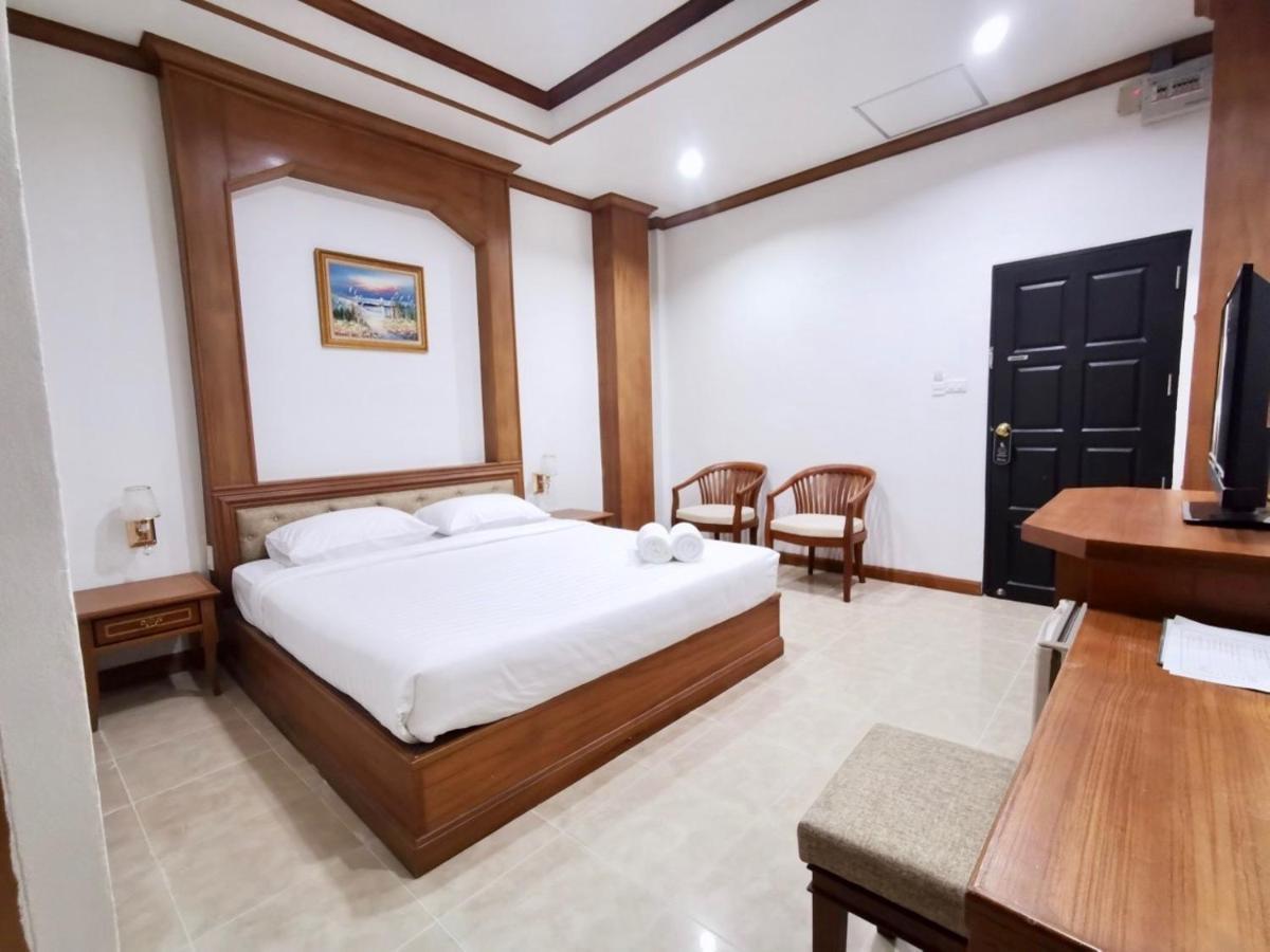 Chaleelay Hotel Cha-Am Extérieur photo